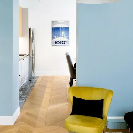 Snicket Apartment